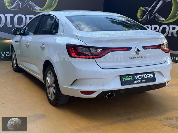 2020 RENAULT MEGANE 1,5 TAÇ FULL SERVİS BAKIMLI KREDİ İMK