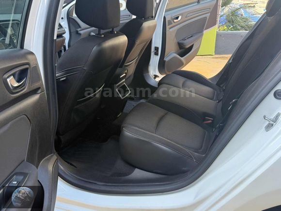 2020 RENAULT MEGANE 1,5 TAÇ FULL SERVİS BAKIMLI KREDİ İMK