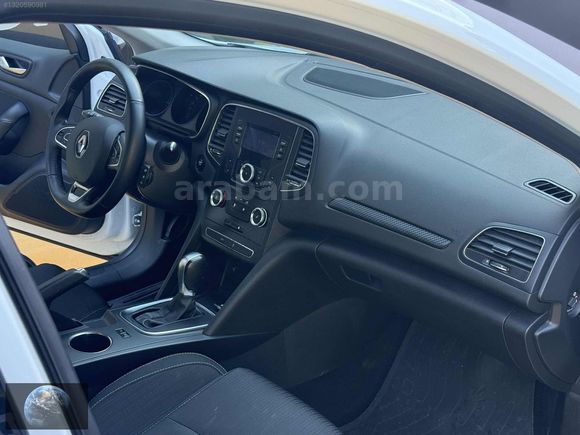 2020 RENAULT MEGANE 1,5 TAÇ FULL SERVİS BAKIMLI KREDİ İMK