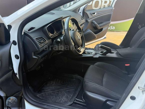2020 RENAULT MEGANE 1,5 TAÇ FULL SERVİS BAKIMLI KREDİ İMK