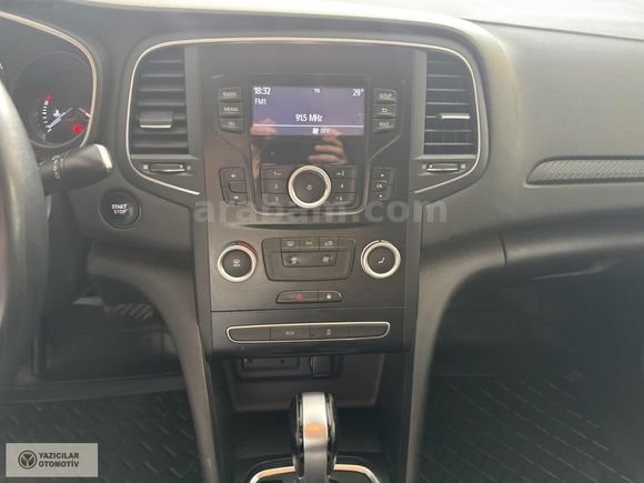 YAZICILAR'DAN 2020 MEGANE 147 BİN KM TOUCH OTOMATİK