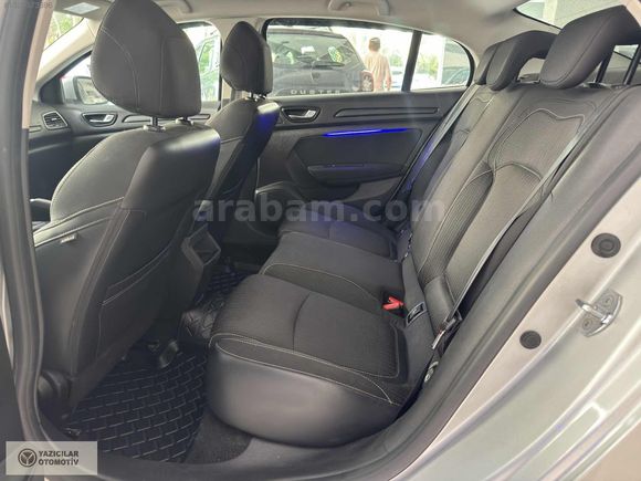 YAZICILAR'DAN 2020 MEGANE 147 BİN KM TOUCH OTOMATİK