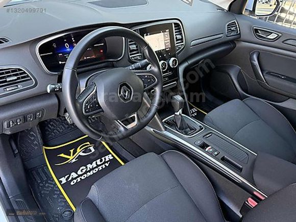 2025 ÇIKIŞLI RENAULT MEGANE 1.5 BLUE DCİ TOUCH
