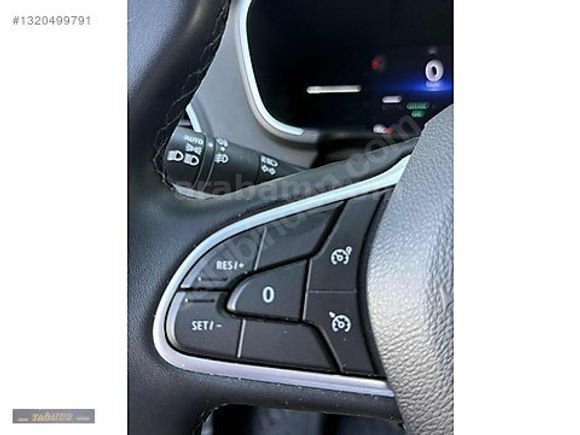 2025 ÇIKIŞLI RENAULT MEGANE 1.5 BLUE DCİ TOUCH
