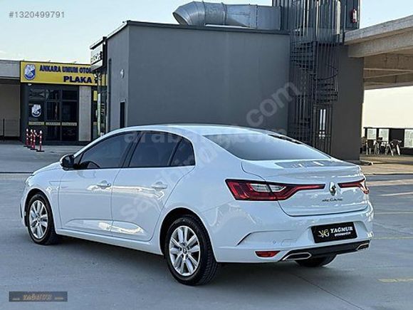 2025 ÇIKIŞLI RENAULT MEGANE 1.5 BLUE DCİ TOUCH