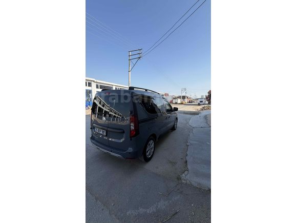 Sahibinden Renault Express Combi 1.5 BlueDCI Touch 2023 Model 