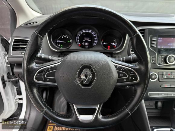 -BSS MOTORS-2020 DİZEL OTOMATİK TOUCH MEGANE 107 BİN KM Y.SERVİS