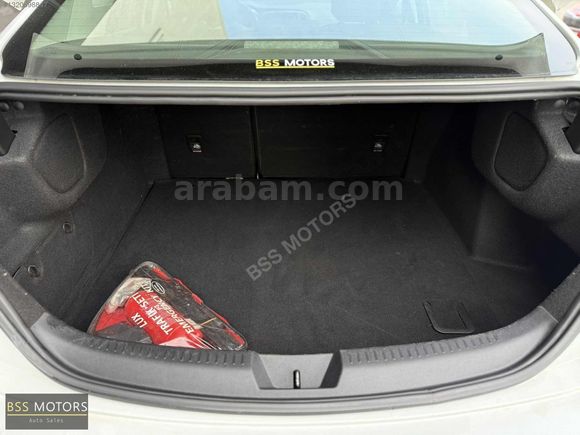 -BSS MOTORS-2020 DİZEL OTOMATİK TOUCH MEGANE 107 BİN KM Y.SERVİS