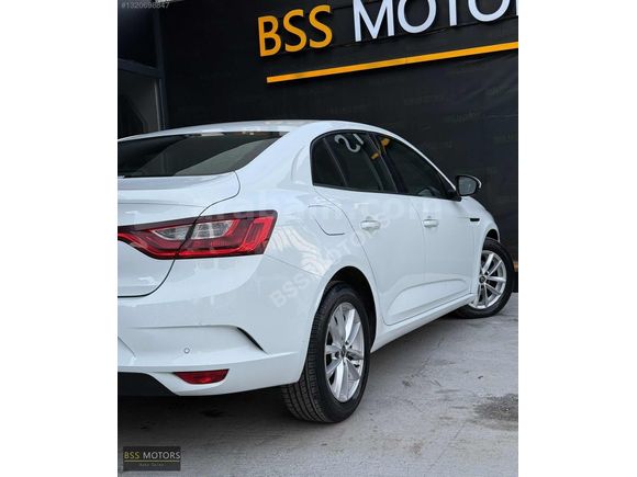 -BSS MOTORS-2020 DİZEL OTOMATİK TOUCH MEGANE 107 BİN KM Y.SERVİS