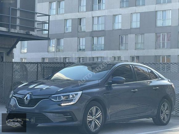 AUTO ARZEL 2022 RENAULT MEGANE 1.5 BLUEDCİ TOUCH 111.000 KM