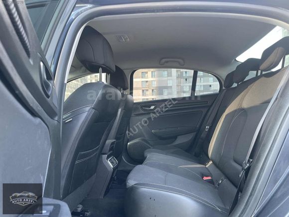 AUTO ARZEL 2022 RENAULT MEGANE 1.5 BLUEDCİ TOUCH 111.000 KM