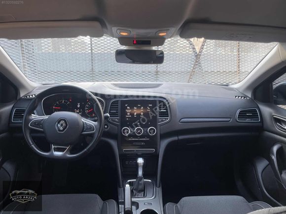 AUTO ARZEL 2022 RENAULT MEGANE 1.5 BLUEDCİ TOUCH 111.000 KM