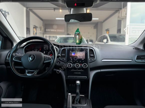 2022 MODEL RENAULT MEGANE 1.5 BLUEDCİ TOUCH HATASIZ BOYASIZ