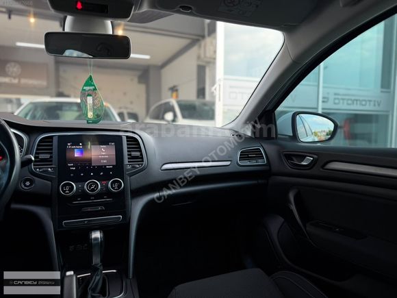 2022 MODEL RENAULT MEGANE 1.5 BLUEDCİ TOUCH HATASIZ BOYASIZ