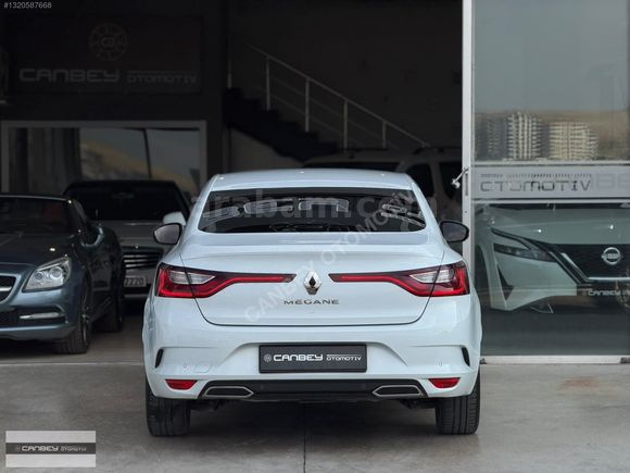 2022 MODEL RENAULT MEGANE 1.5 BLUEDCİ TOUCH HATASIZ BOYASIZ