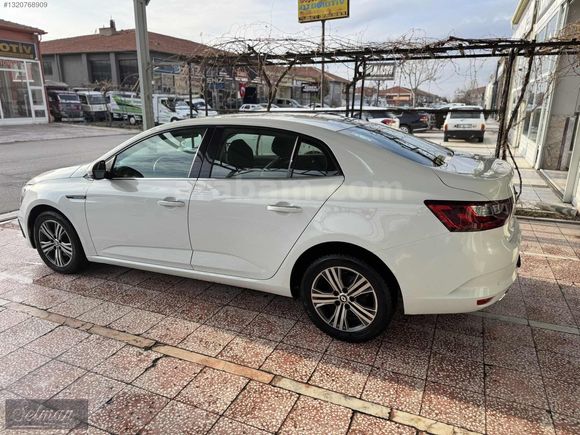 HATASIZ BOYASIZ TRAMERSİZ 1.5 BLUE DCI TOUCH PLUS MEGANE