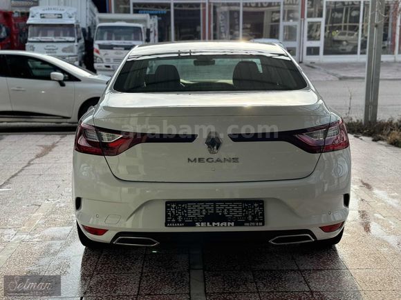 HATASIZ BOYASIZ TRAMERSİZ 1.5 BLUE DCI TOUCH PLUS MEGANE