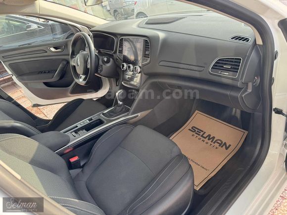 HATASIZ BOYASIZ TRAMERSİZ 1.5 BLUE DCI TOUCH PLUS MEGANE
