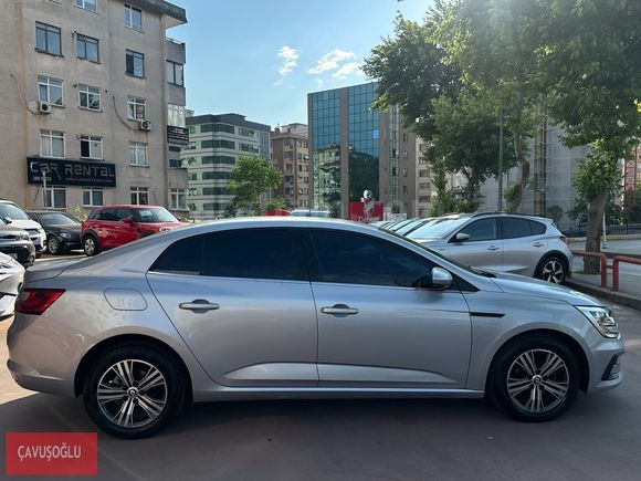 ÇAVUŞOĞLU 2023 RENAULT MEGANE 1.5 BLUEDCI TOUCH BOYASIZ