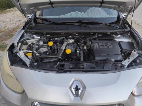 Sahibinden Renault Fluence 1.5 dCi Authentique 2011 Model