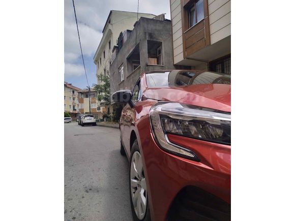 Sahibinden Renault Clio 1.0 SCe Joy 2023 Model 