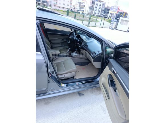 Sahibinden Honda Civic 1.6i VTEC Elegance 2010 Model