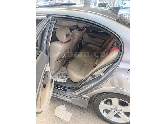 Sahibinden Honda Civic 1.6i VTEC Elegance 2010 Model