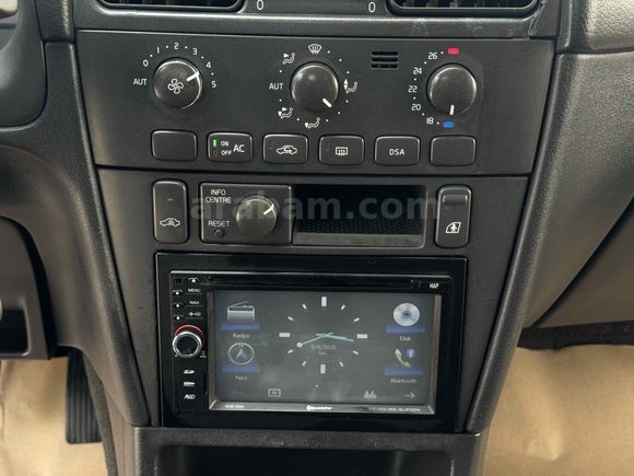 Y I L D I R I M ‘dan  Volvo S40 1.6 2004 Model  CLASIC