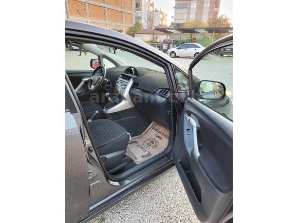 Sahibinden Toyota Verso 2.0 D-4D  2010 Model