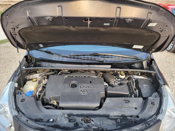 Sahibinden Toyota Verso 2.0 D-4D  2010 Model
