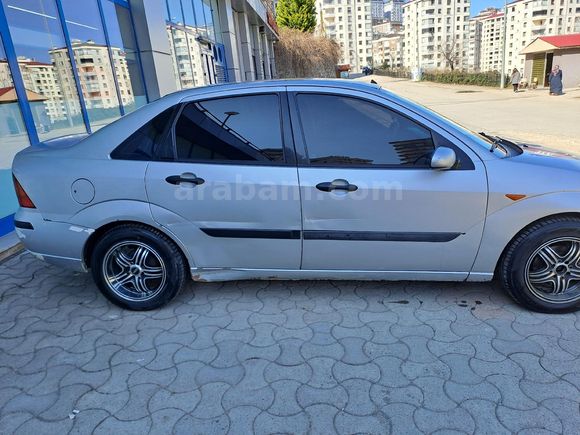 Sahibinden Ford Focus 1.4 Comfort 2005 Model