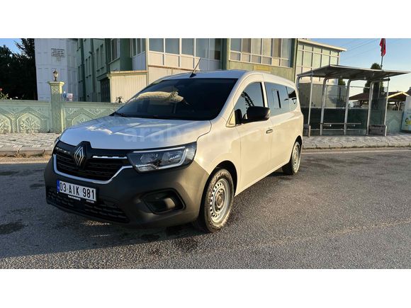 Sahibinden Renault Kangoo 1.5 BlueDCI L2 Equilibre 2024 Model 