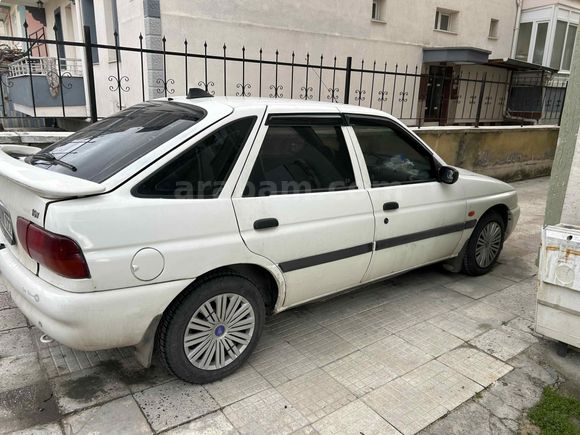 Sahibinden Ford Escort 1.6 CLX 1997 Model 