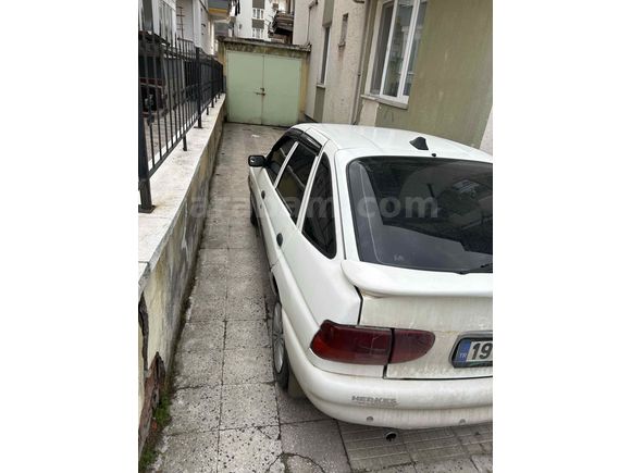 Sahibinden Ford Escort 1.6 CLX 1997 Model 