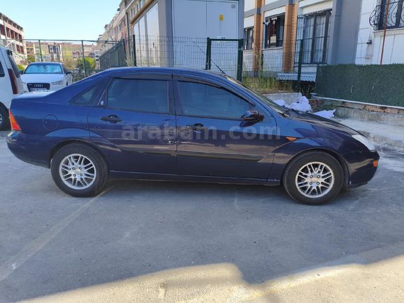 Sahibinden Ford Focus 1.6 Ghia 2001 Model