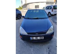 Sahibinden Ford Focus 1.6 Ghia 2001 Model
