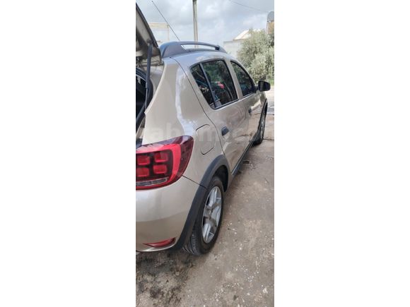 Sahibinden Dacia Sandero 0.9 TCe Stepway Easy-R 2020 Model
