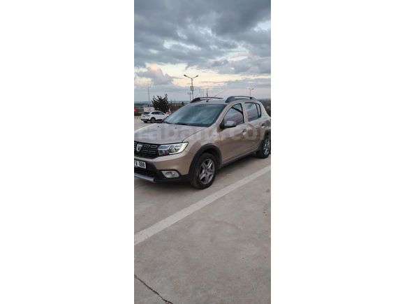 Sahibinden Dacia Sandero 0.9 TCe Stepway Easy-R 2020 Model