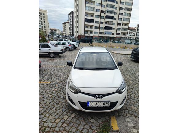 Hyundai i20 1.2 D-CVVT 2012 - 140 binde Boyasız