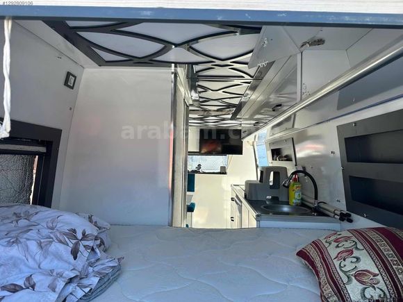 2004 MODEL KARAVAN