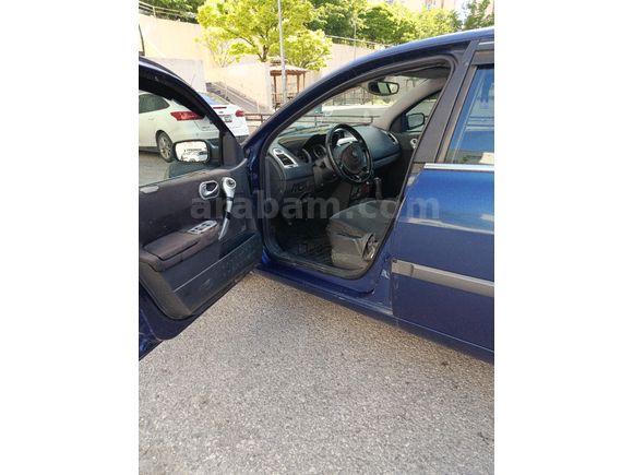 Sahibinden Renault Megane 1.6 Dynamique 2004 Model  330.000 km Lacivert