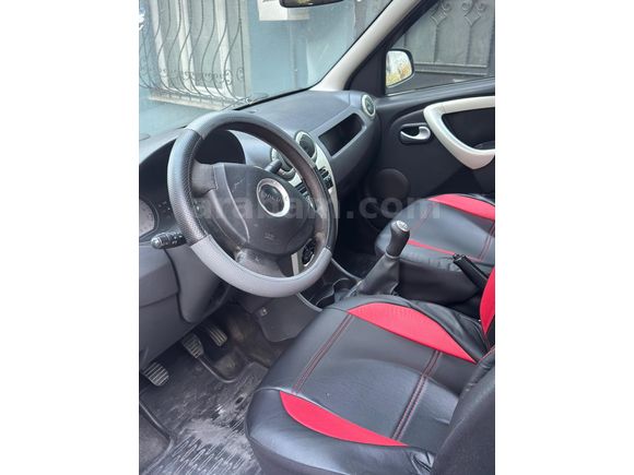 Sahibinden Dacia Logan 1.5 dCi Black Line 2011 Model