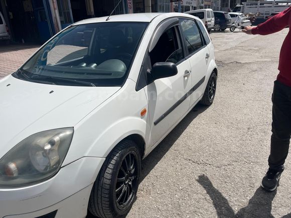 Sahibinden Ford Fiesta 1.4 TDCi Comfort 2006 Model