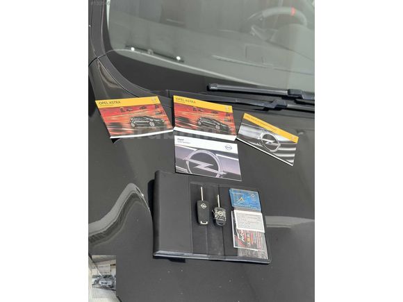 İLK SAHİBİNDEN HATASIZ SERVİS BAKIMLI OPEL ASTRA
