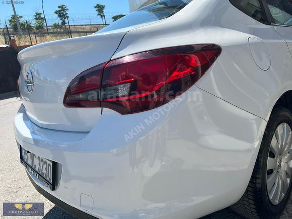 2015 Opel Astra j 1.6 benzin edition plus