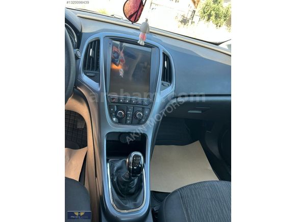 2015 Opel Astra j 1.6 benzin edition plus