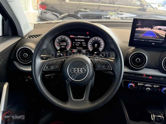 ERDAĞ'DAN 2024 AUDİ Q2 35 TFSİ ADVANCED BOYASIZ CAM TAVANLI
