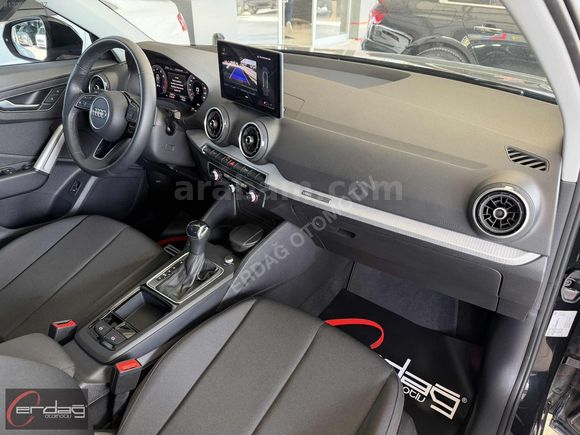 ERDAĞ'DAN 2024 AUDİ Q2 35 TFSİ ADVANCED BOYASIZ CAM TAVANLI