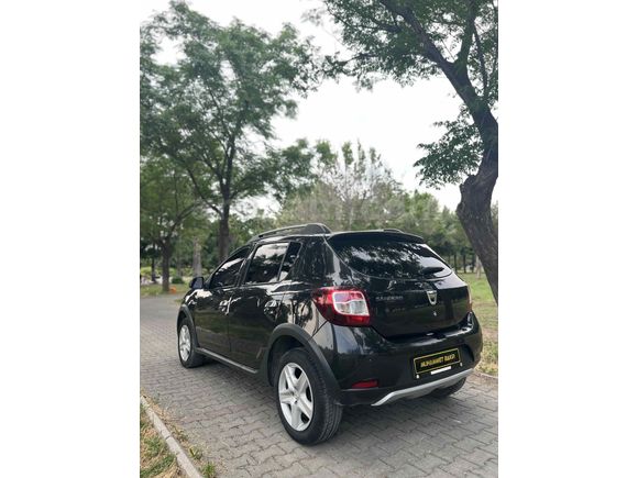 Sahibinden Dacia Sandero 1.5 dCi Stepway 2015 Model 