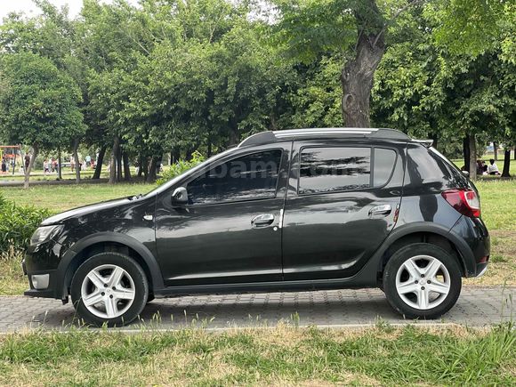 Sahibinden Dacia Sandero 1.5 dCi Stepway 2015 Model 